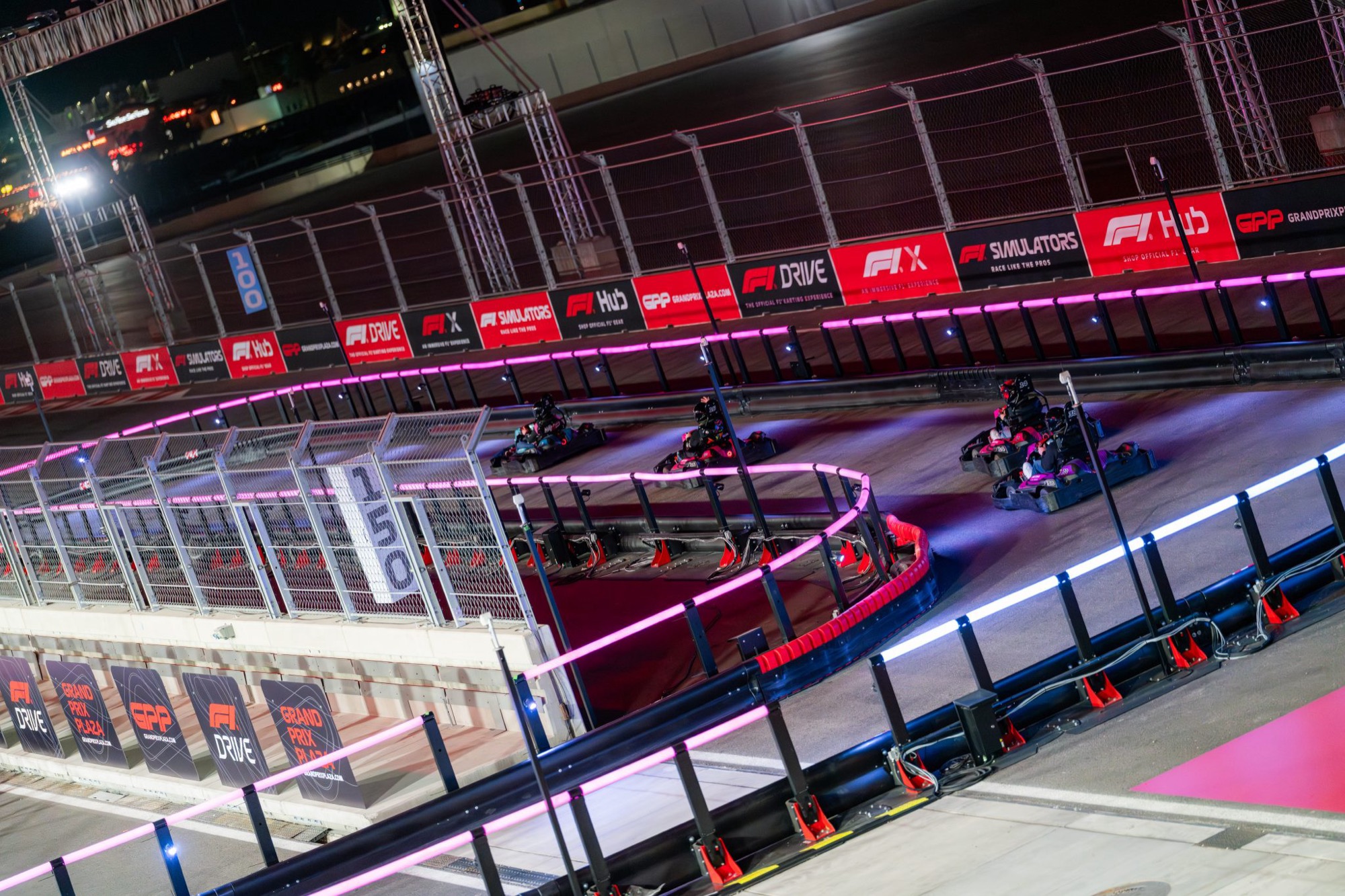 Grand Prix Plaza (2)