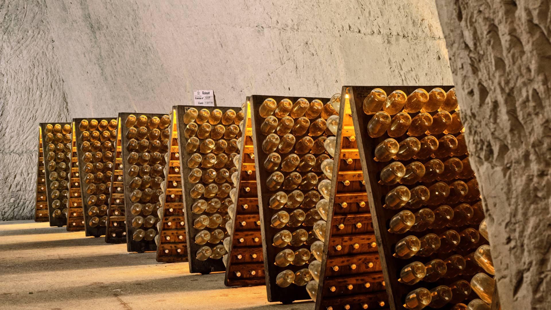 Maison Ruinart: crayères visit and private tastings (3)